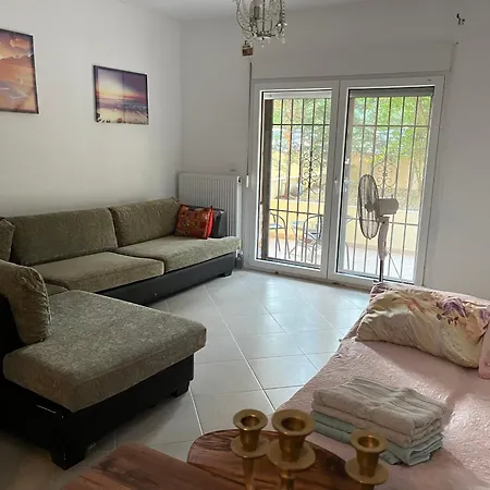 In Perea بيت للعطل Peraía